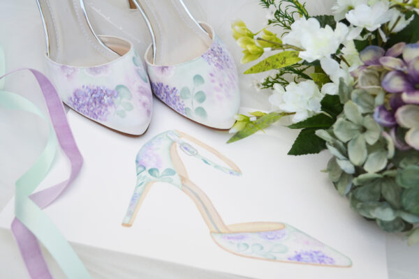 design of hand painted wedding shoes