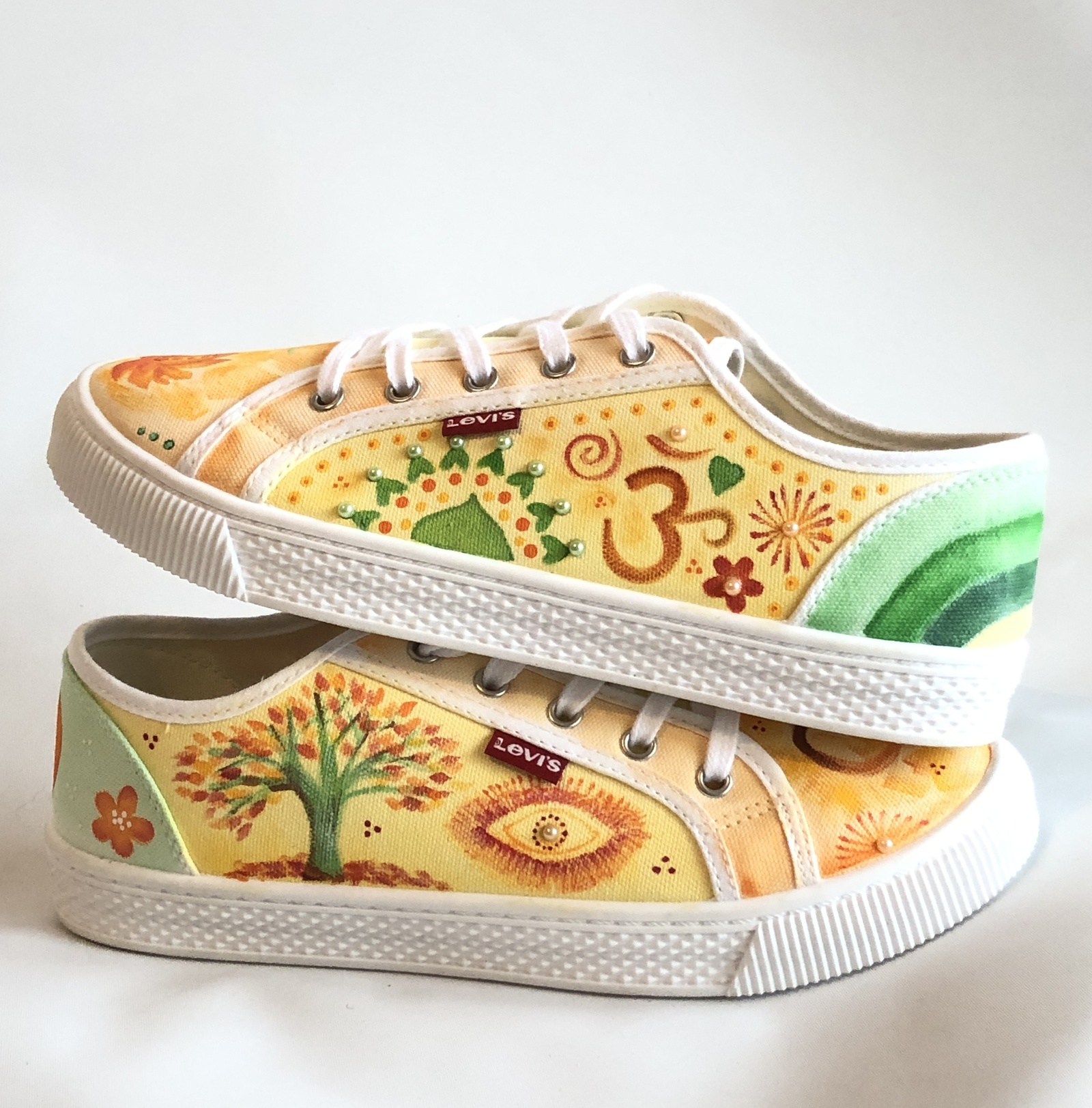 Simple 2025 shoe painting